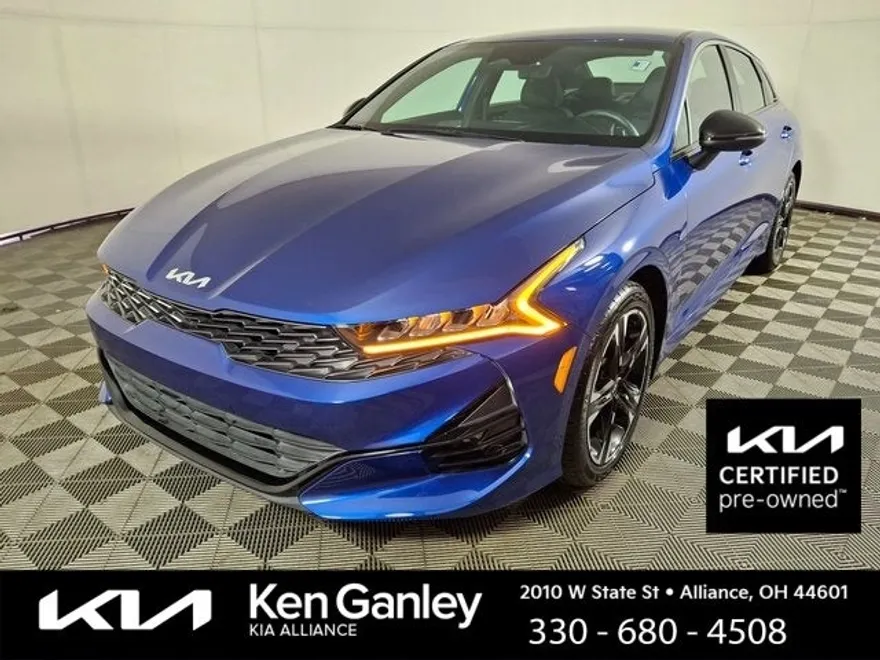 2023 Kia K5 GT-Line photo 1