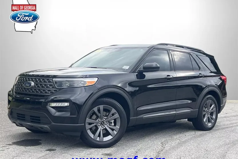 2024 Ford Explorer XLT photo 1