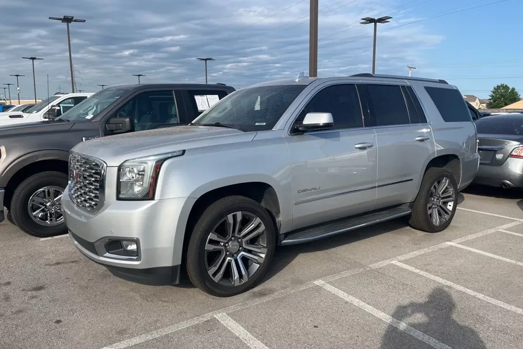 2019 Gmc Yukon Denali photo 1