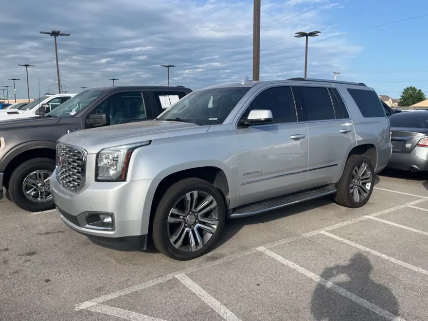 2019 Gmc Yukon Denali photo 1