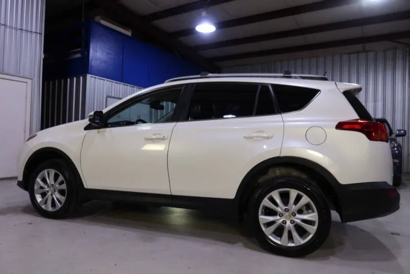 2014 Toyota RAV4 Limited photo 1