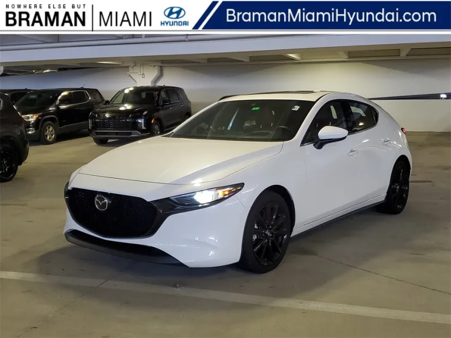 2022 Mazda Mazda3 Premium photo 1