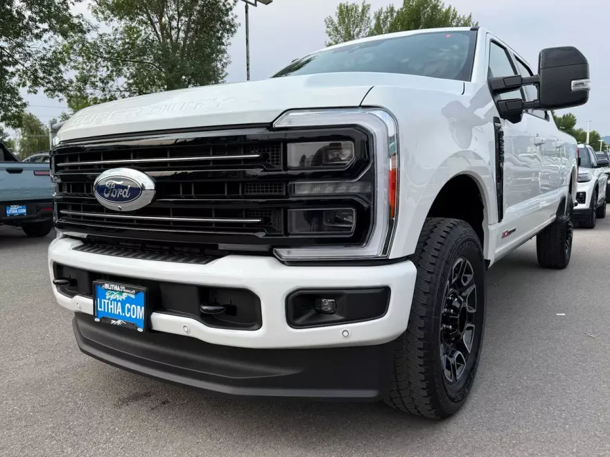 2026 Ford F-250 Platinum photo 1