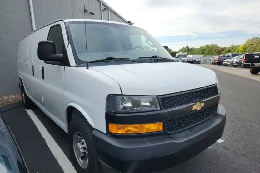 2022 Chevrolet Express 2500 Work Van Cargo photo 1