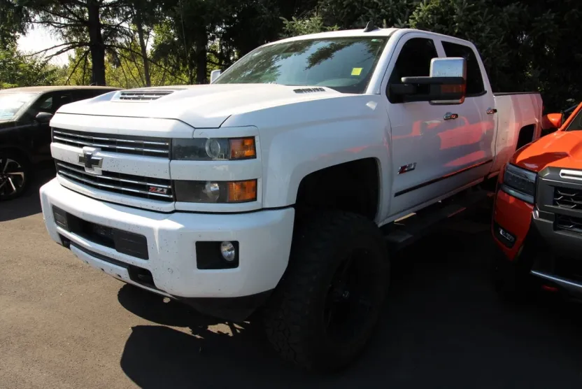 2018 Chevrolet Silverado 2500HD LTZ photo 1