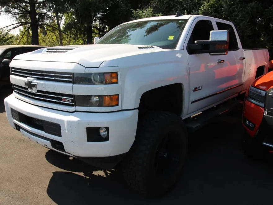 2018 Chevrolet Silverado 2500HD LTZ photo 1