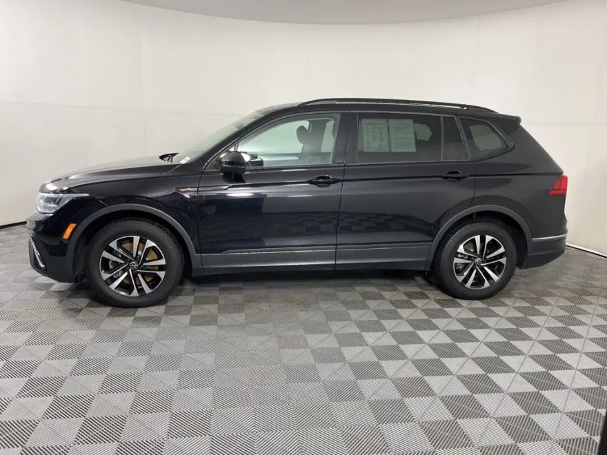 2024 Volkswagen Tiguan S photo 1