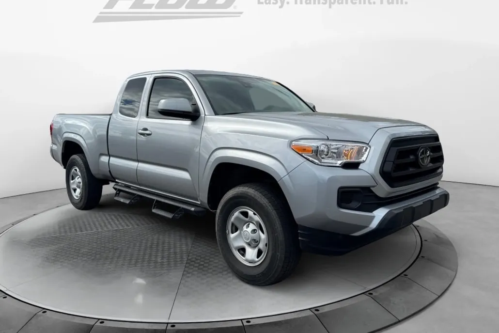 2023 Toyota Tacoma SR V6 4x4 Access Cab photo 1