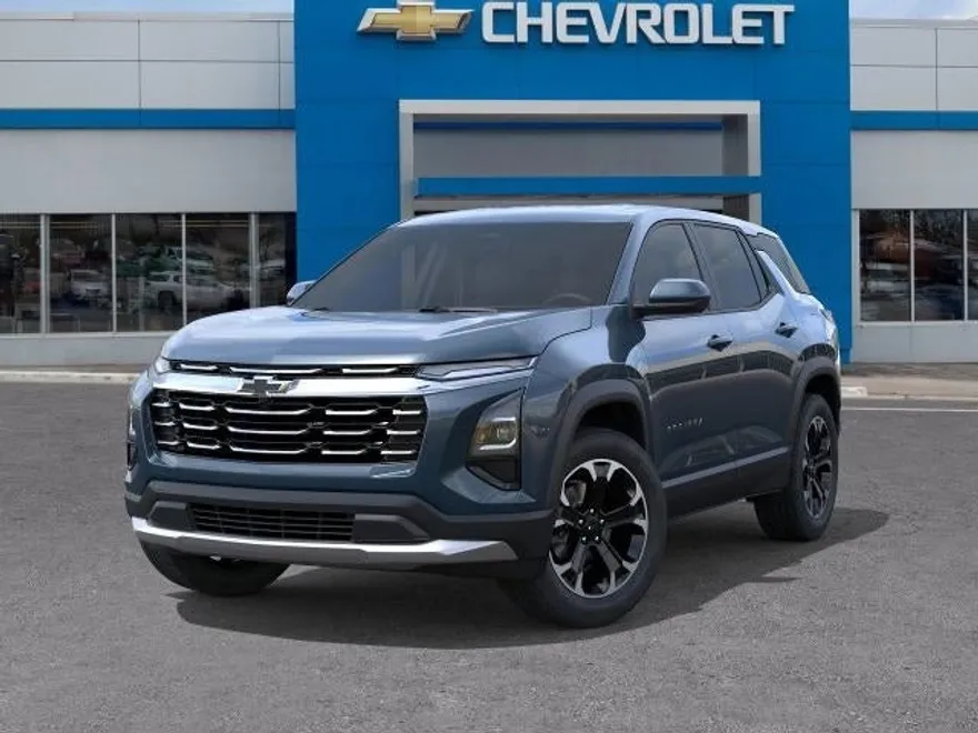 2026 Chevrolet Equinox LT photo 1
