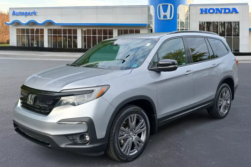 2022 Honda Pilot Sport photo 1