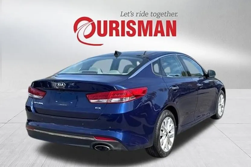2016 Kia Optima EX photo 1