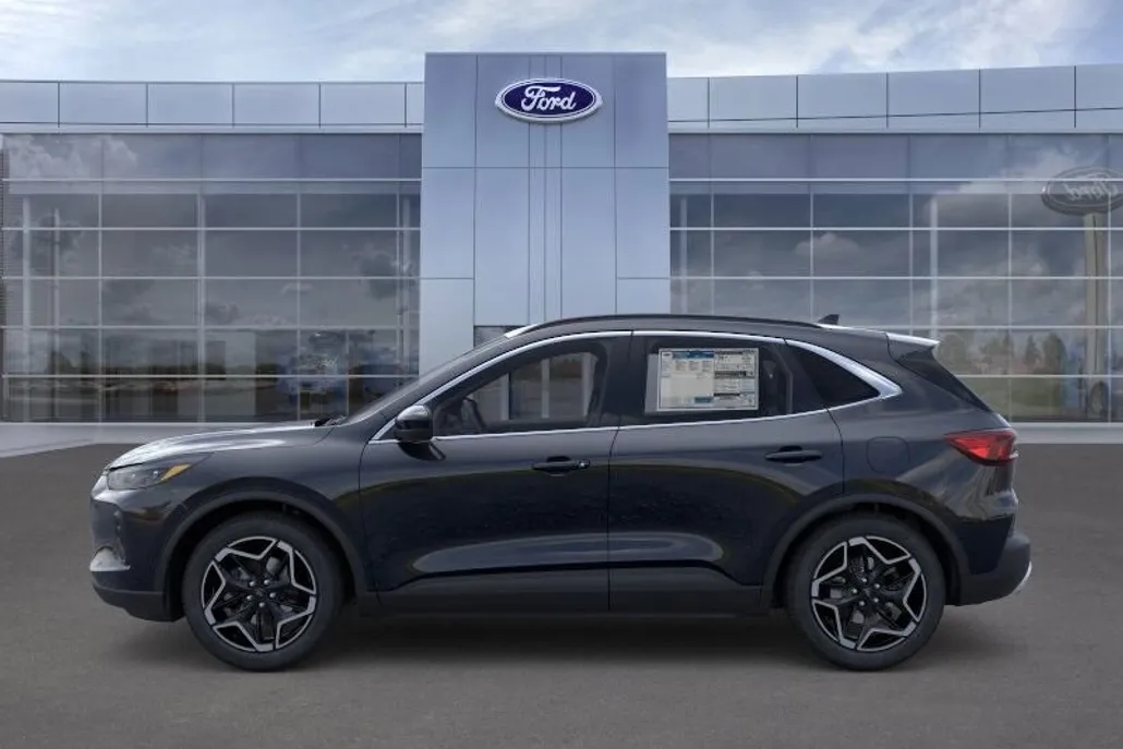 2026 Ford Escape Hybrid Platinum Sport photo 1