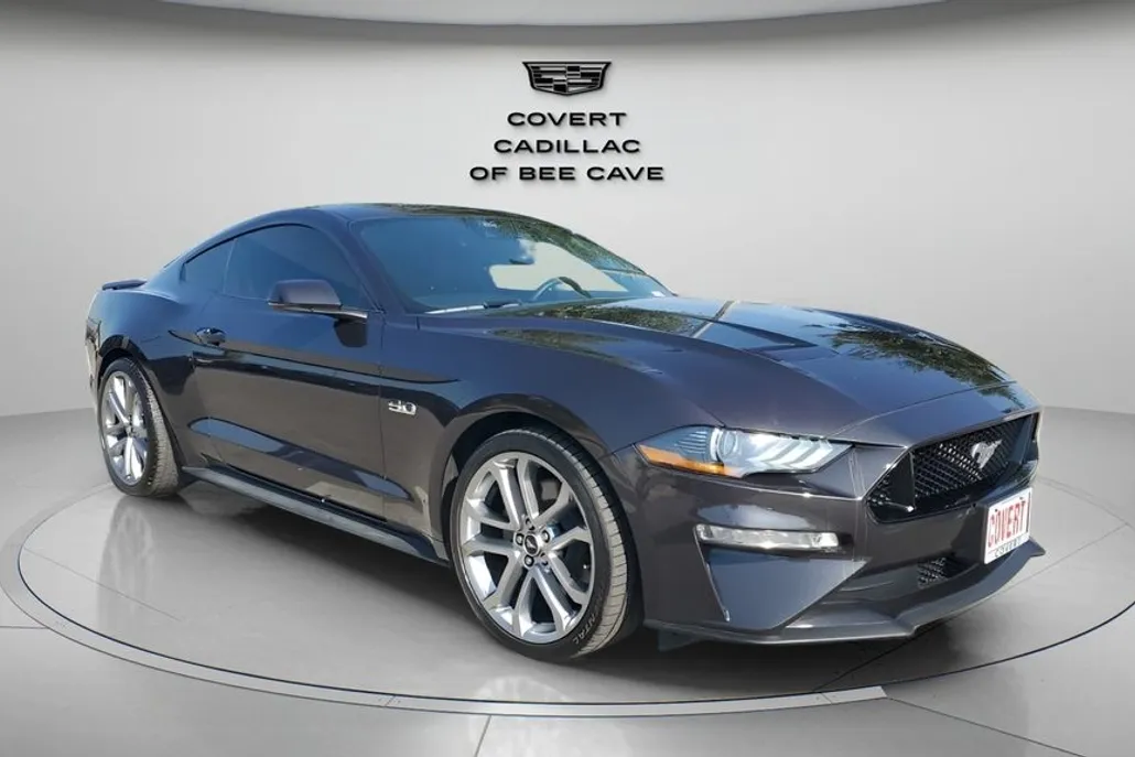 2022 Ford Mustang GT Premium photo 1