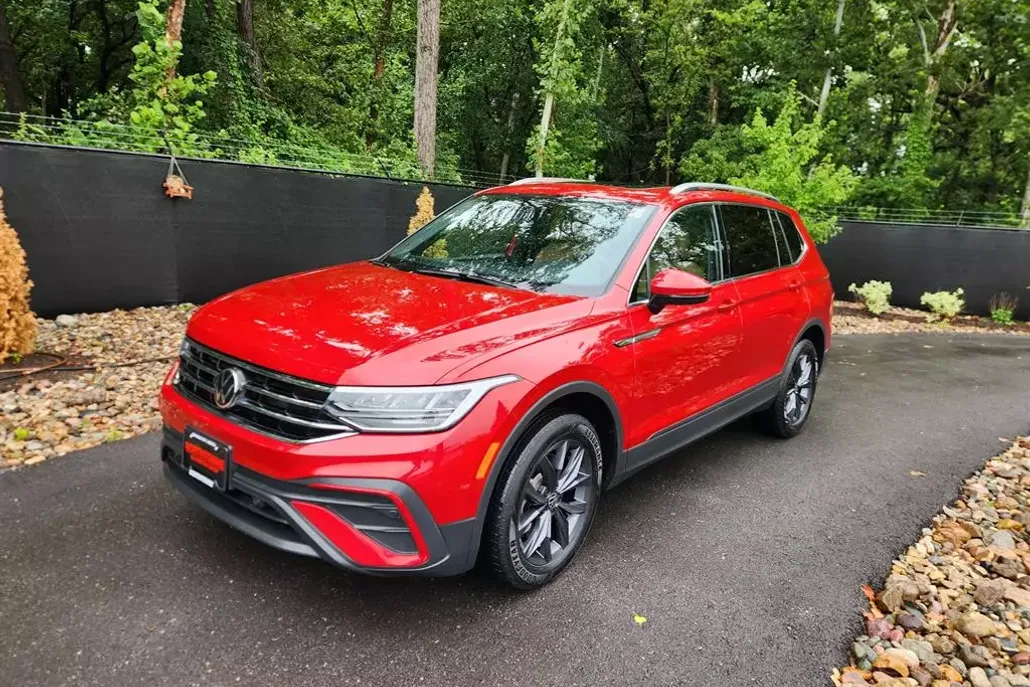 2022 Volkswagen Tiguan SE photo 1