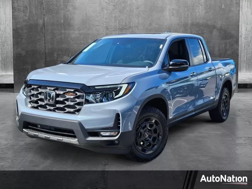 2025 Honda Ridgeline TrailSport photo 1