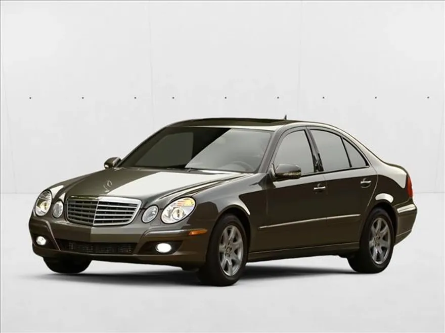 2009 Mercedes Benz E Sedan photo 1