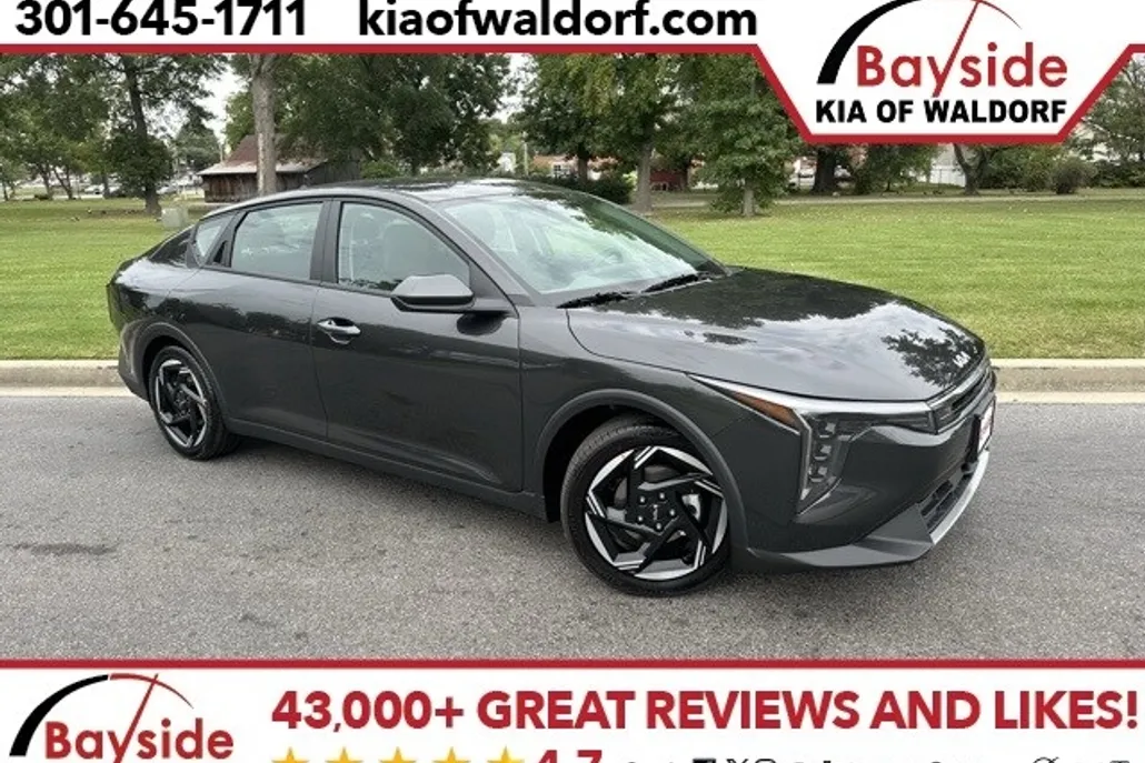 2025 Kia K4 EX photo 1