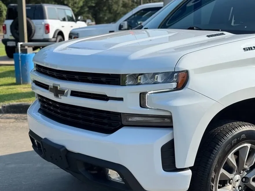 2022 Chevrolet Silverado 1500 RST photo 1