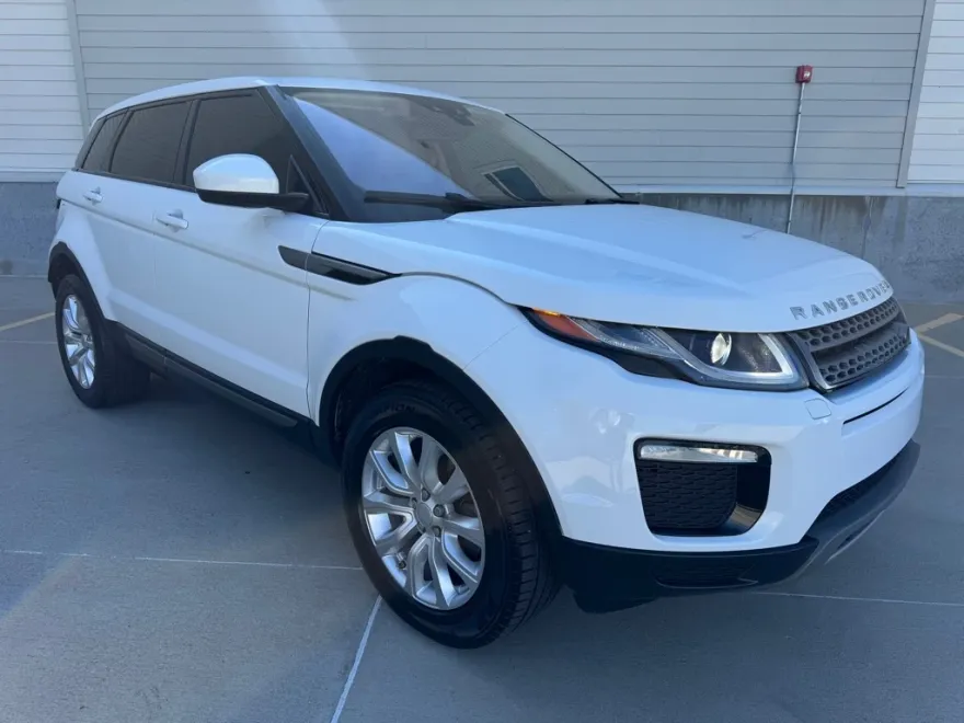 2018 Land Rover Range Rover Evoque SE photo 1