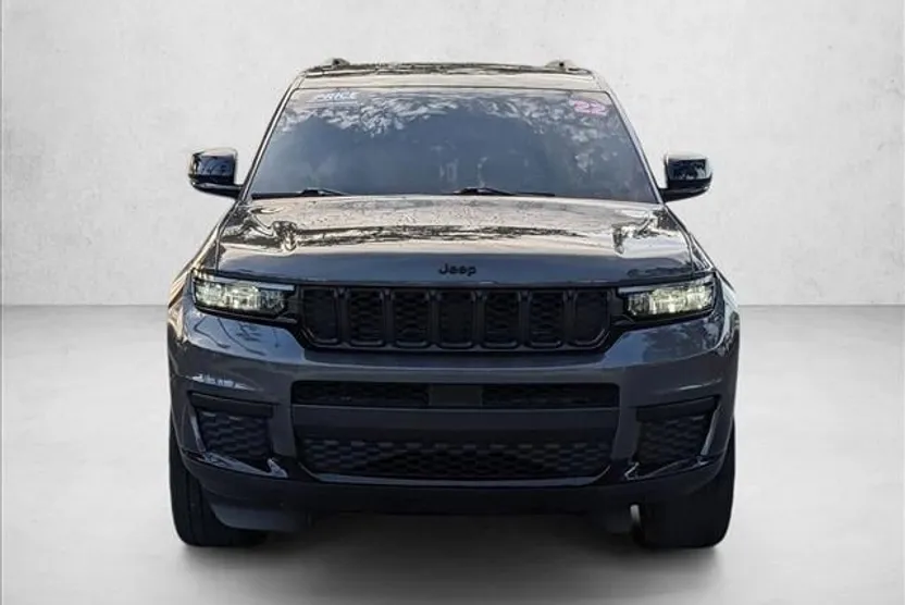 2022 Jeep Cherokee Altitude photo 1
