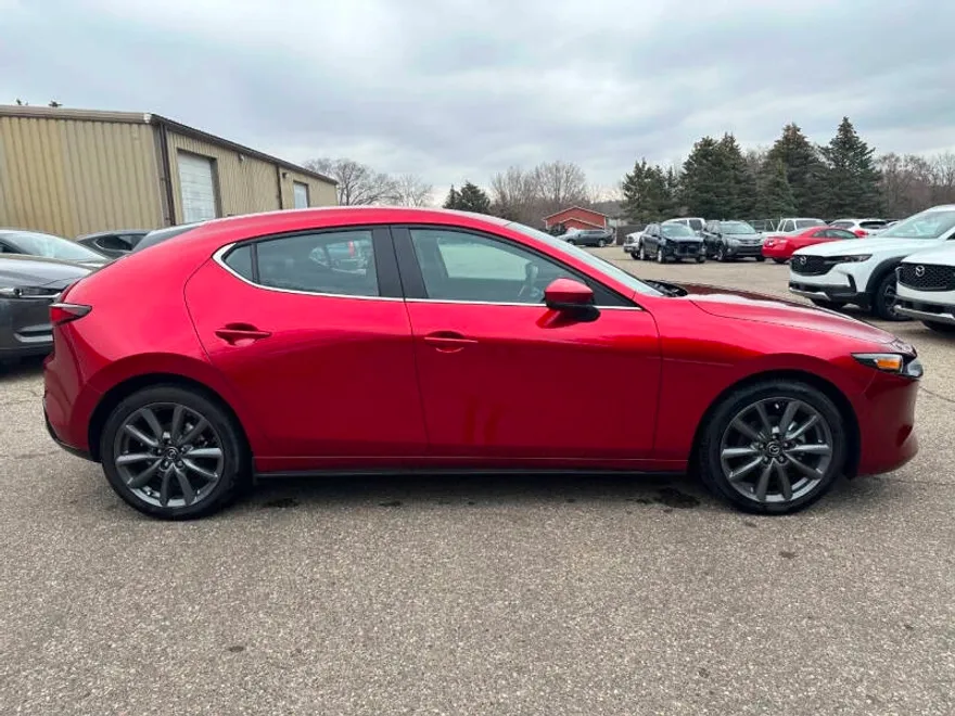 2023 Mazda Mazda3 Hatchback 2.5 s Preferred photo 1
