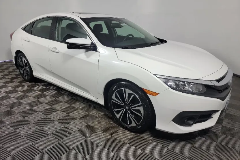 2018 Honda Civic EX-L photo 1