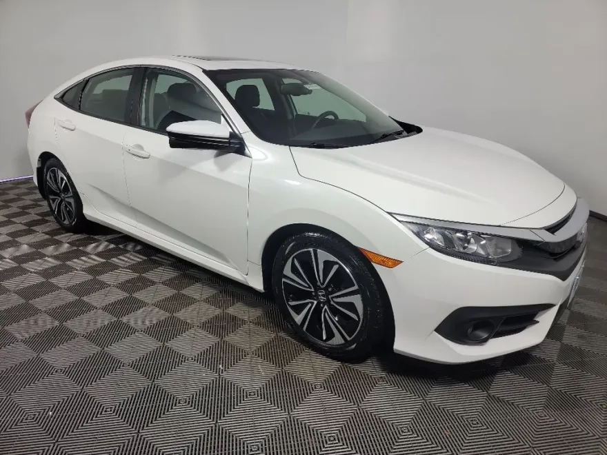 2018 Honda Civic EX-L photo 1