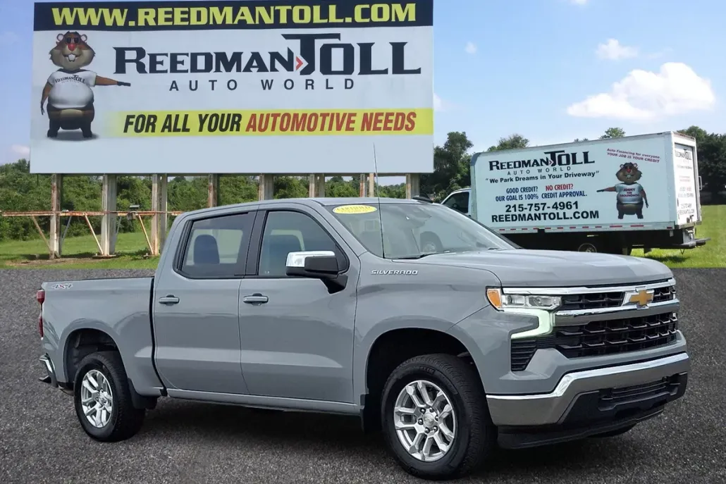 2024 Chevrolet Silverado 1500 LT photo 1