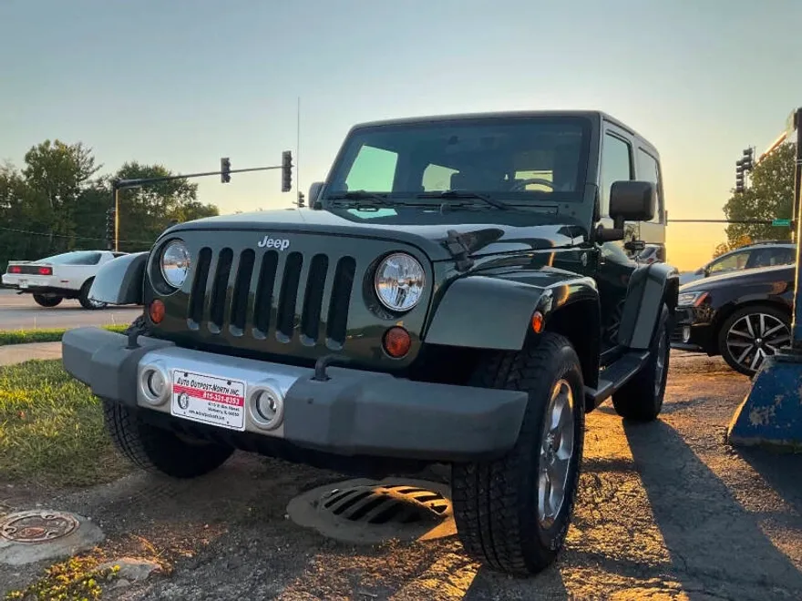 2009 Jeep Wrangler Sahara photo 1