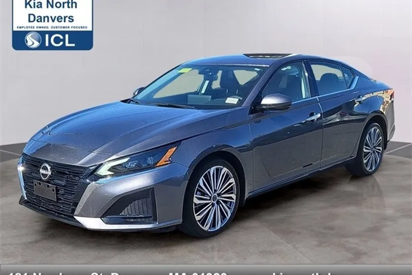 2024 Nissan Altima 2.5 SL photo 1