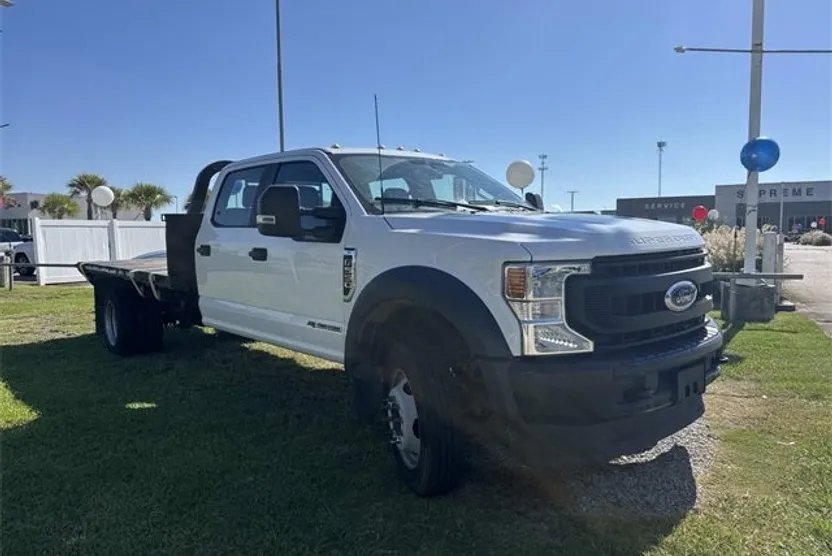 2022 Ford F-550 photo 1