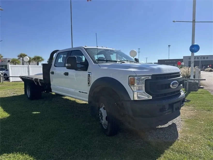 2022 Ford F-550 photo 1
