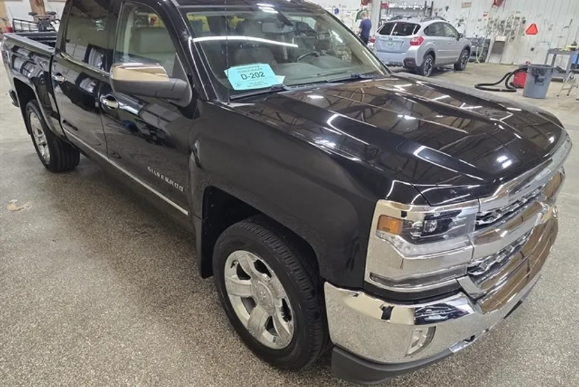 2018 Chevrolet Silverado LTZ photo 1