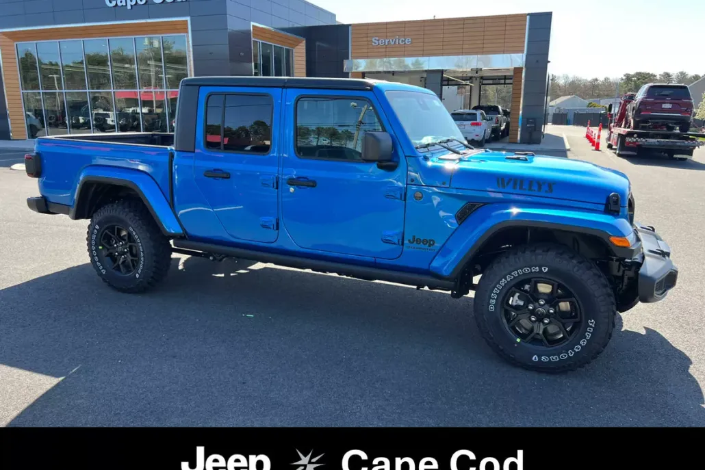 2025 Jeep Gladiator Willys photo 1
