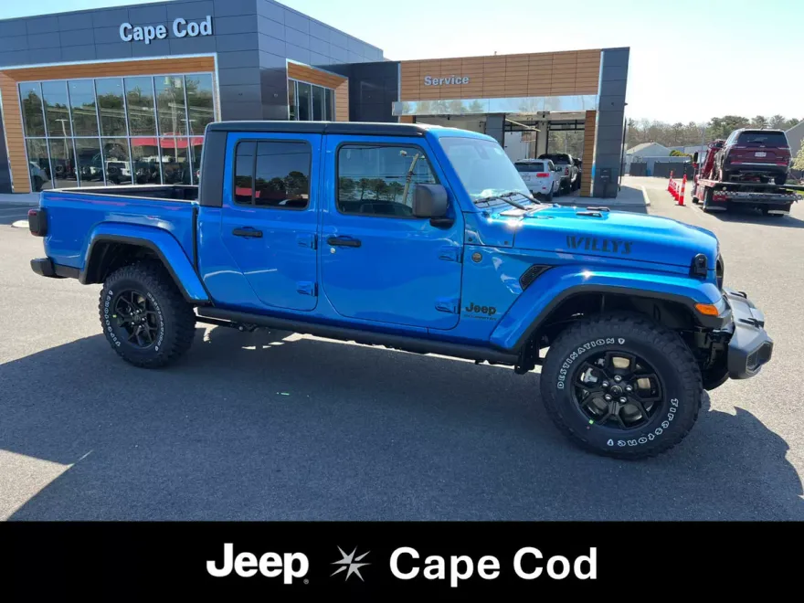 2025 Jeep Gladiator Willys photo 1