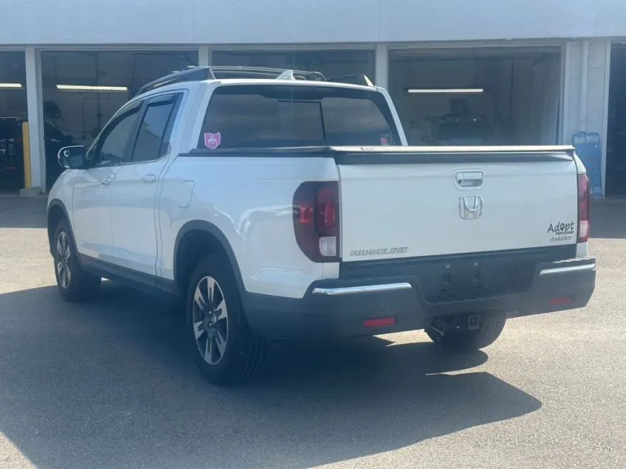 2019 Honda Ridgeline RTL-T photo 1