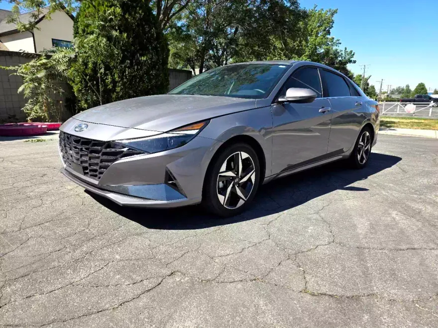2023 Hyundai Elantra Hybrid Limited photo 1