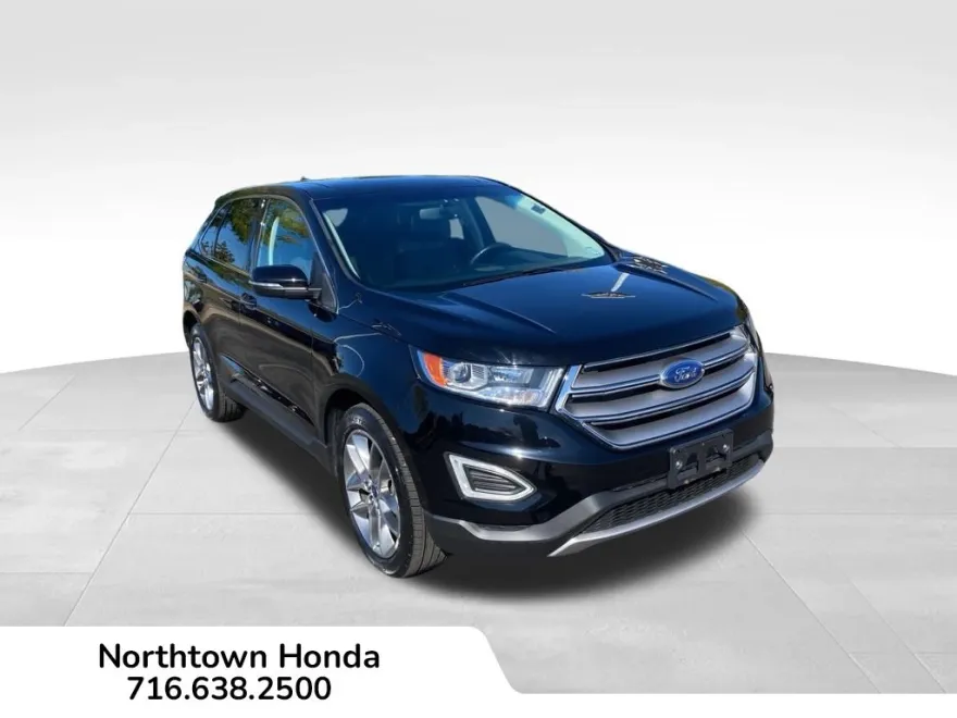 2018 Ford Edge Titanium photo 1