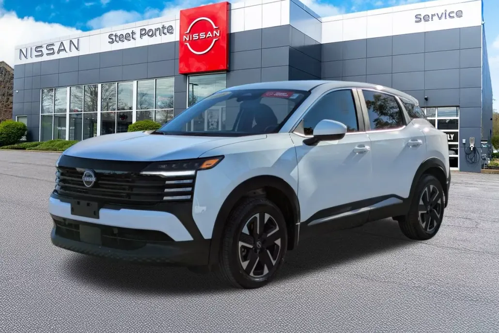 2025 Nissan Kicks SV photo 1
