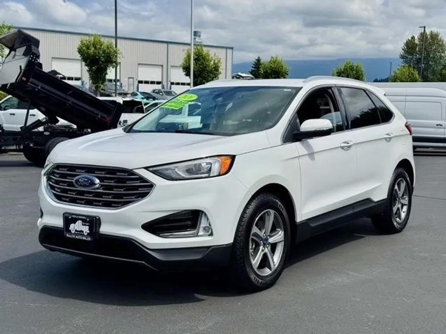 2020 Ford Edge SEL photo 1