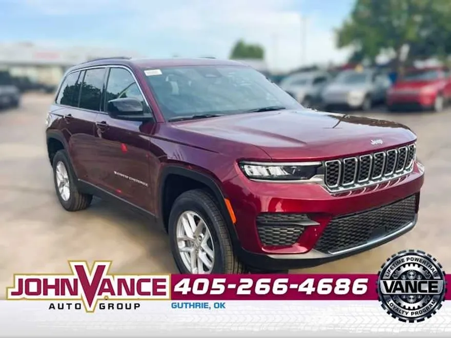 2025 Jeep Grand Cherokee Laredo X photo 1