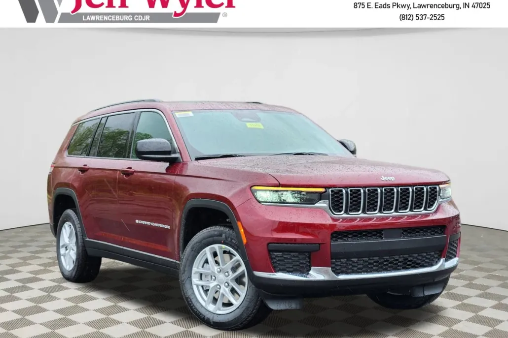 2025 Jeep Grand Cherokee Laredo photo 1