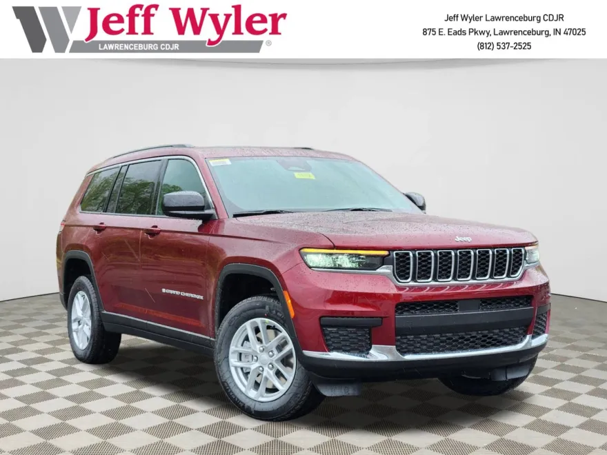 2025 Jeep Grand Cherokee Laredo photo 1