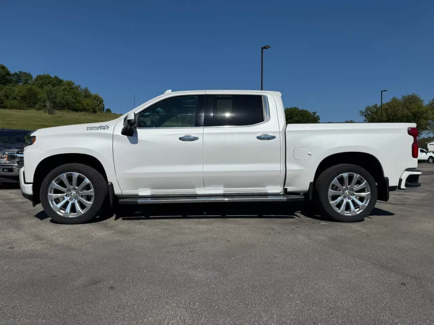 2019 Chevrolet Silverado 1500 High Country photo 1