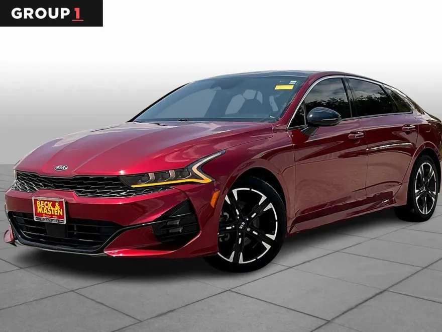 2021 Kia K5 GT-Line photo 1