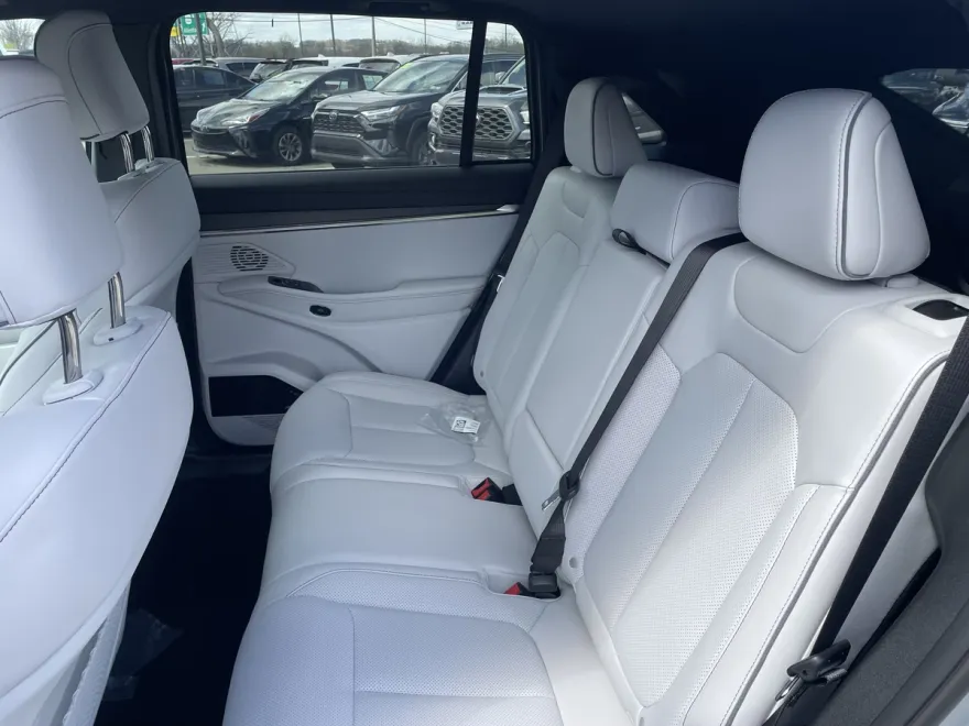 2025 Jeep Wagoneer S Limited photo 1