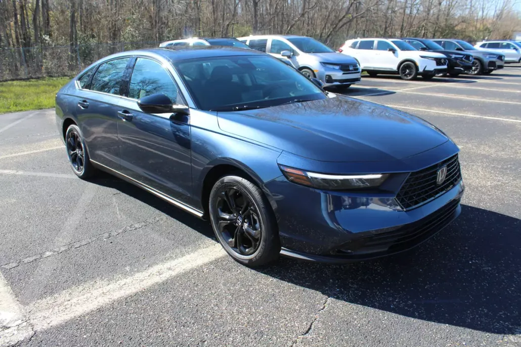 2025 Honda Accord SE photo 1