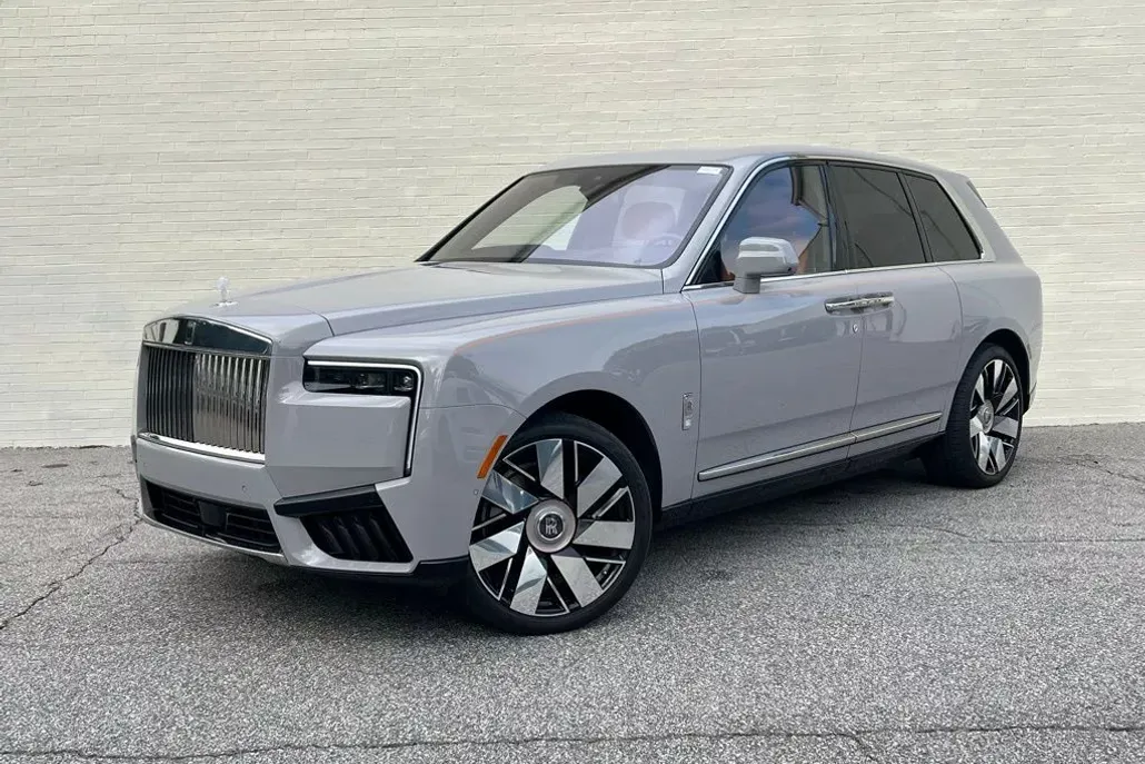 2025 Rolls Royce Cullinan RR photo 1