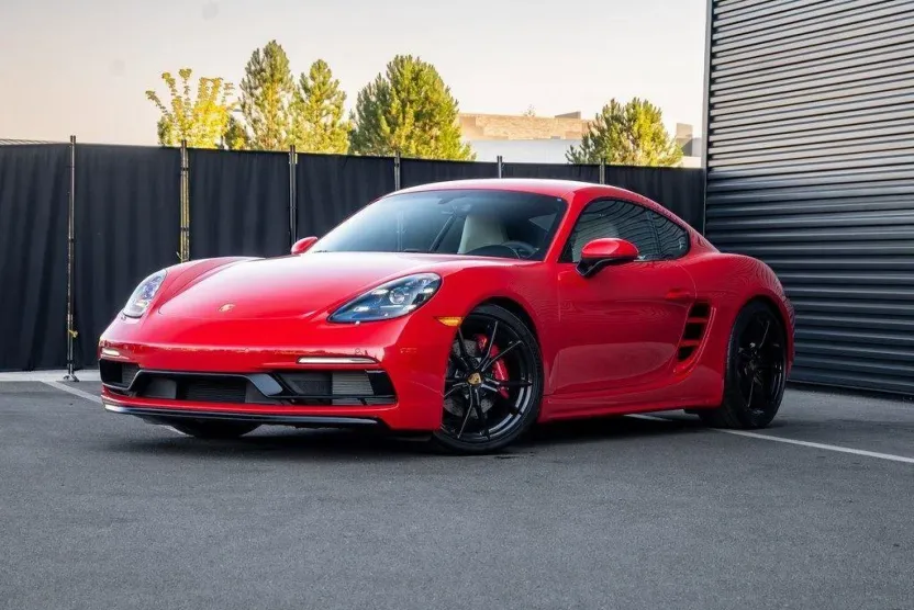2025 Porsche Cayman S photo 1