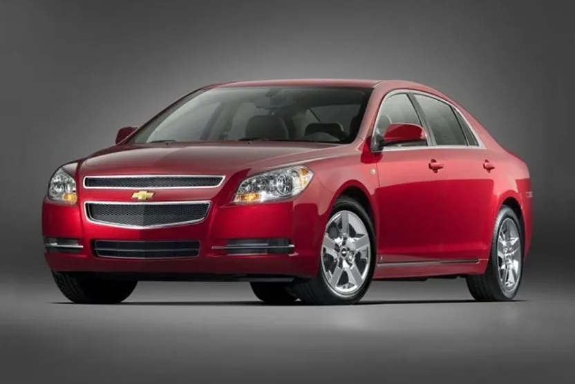 2011 Chevrolet Malibu 2LT photo 1